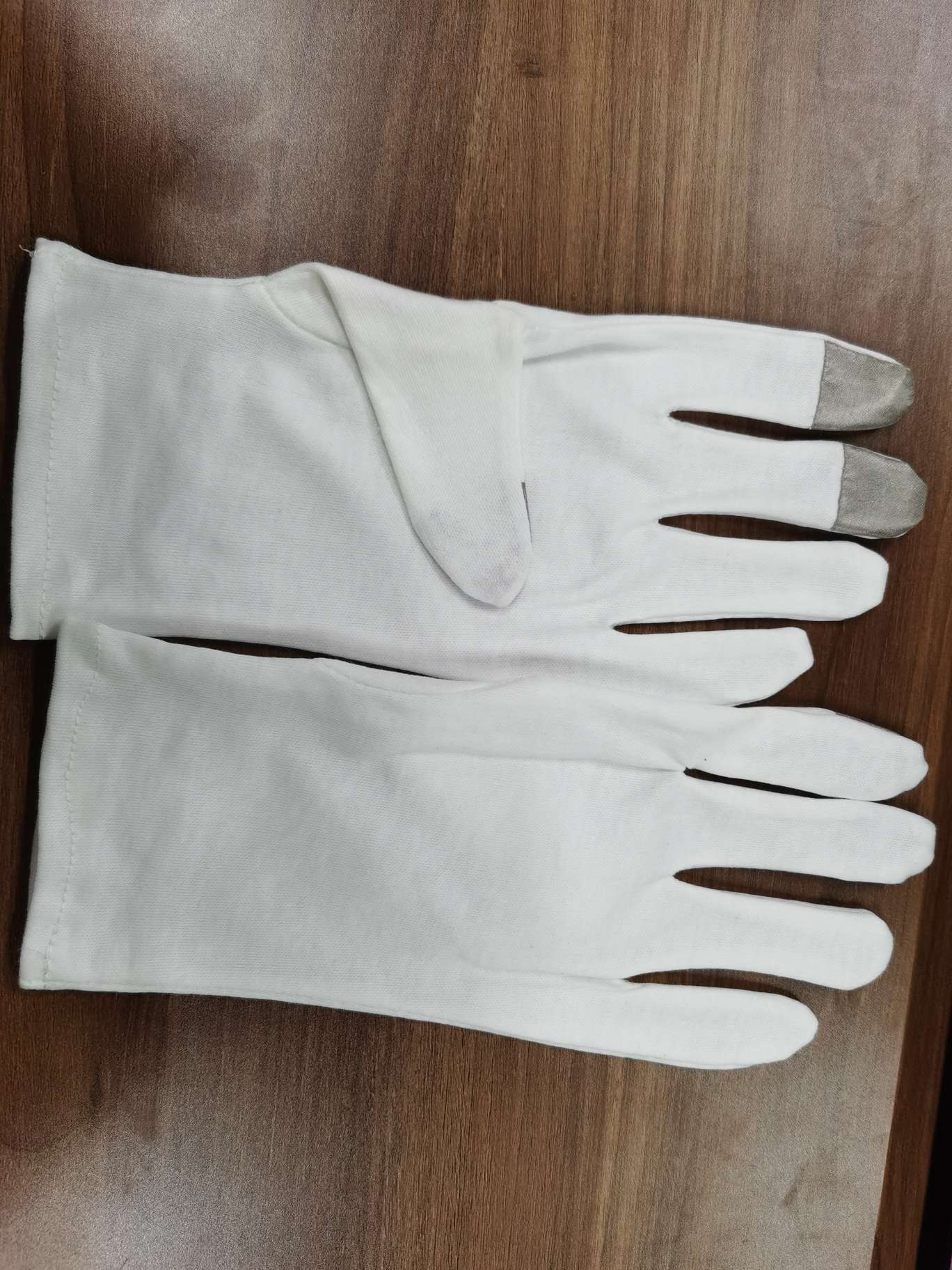 White glove etiquette