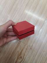 红色双底盒子