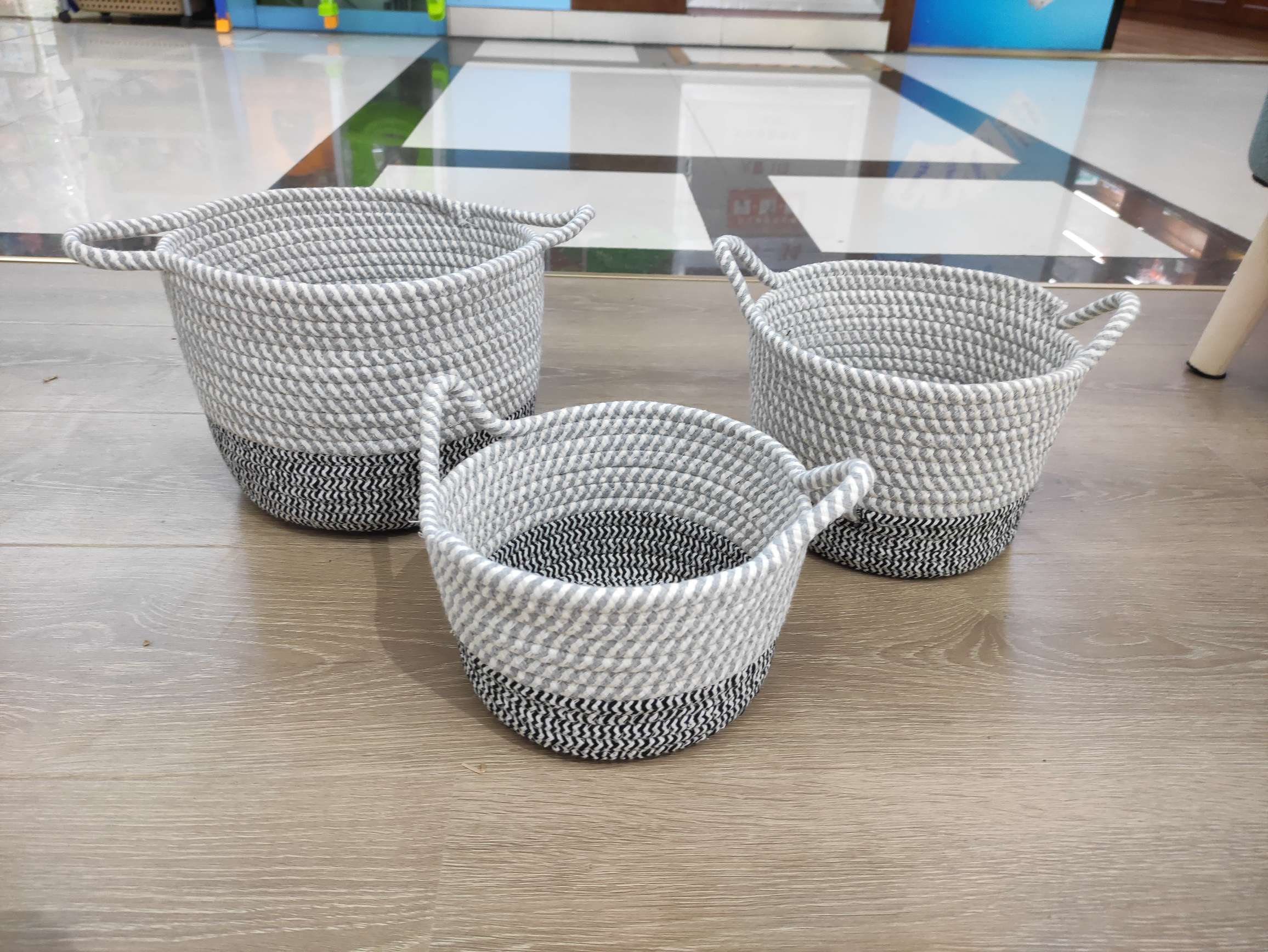 家居必备衣柜储物柜 折叠式设计便于搬运 家具收纳柜大容量储物解决方案 收纳柜整理更省心产品图