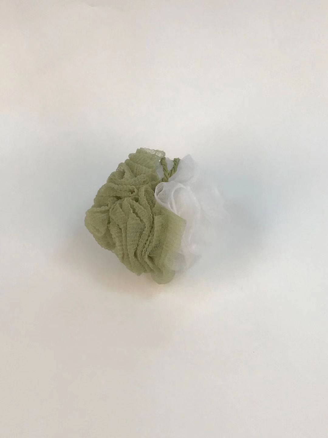 Two-color bath balls full figure