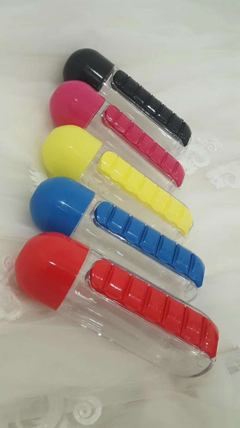 Yiwu Good Goods 7-day pill cup packing quantity: 96PCS Volume: 66*49*50CM=0.16CBM Color: 3- 4 randomly mixed packages full figure