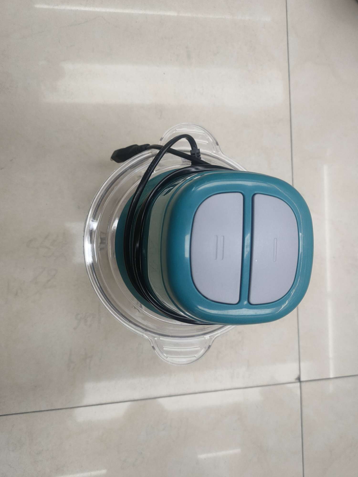 ML-001  2l全塑电动绞肉机