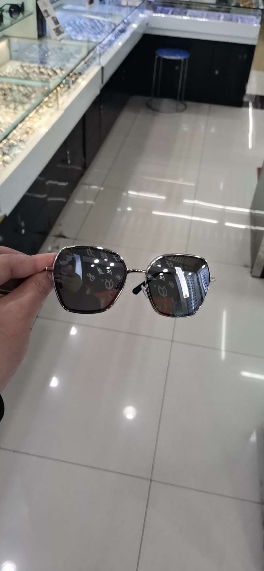 太阳镜，偏光镜，时尚潮流百搭细节图