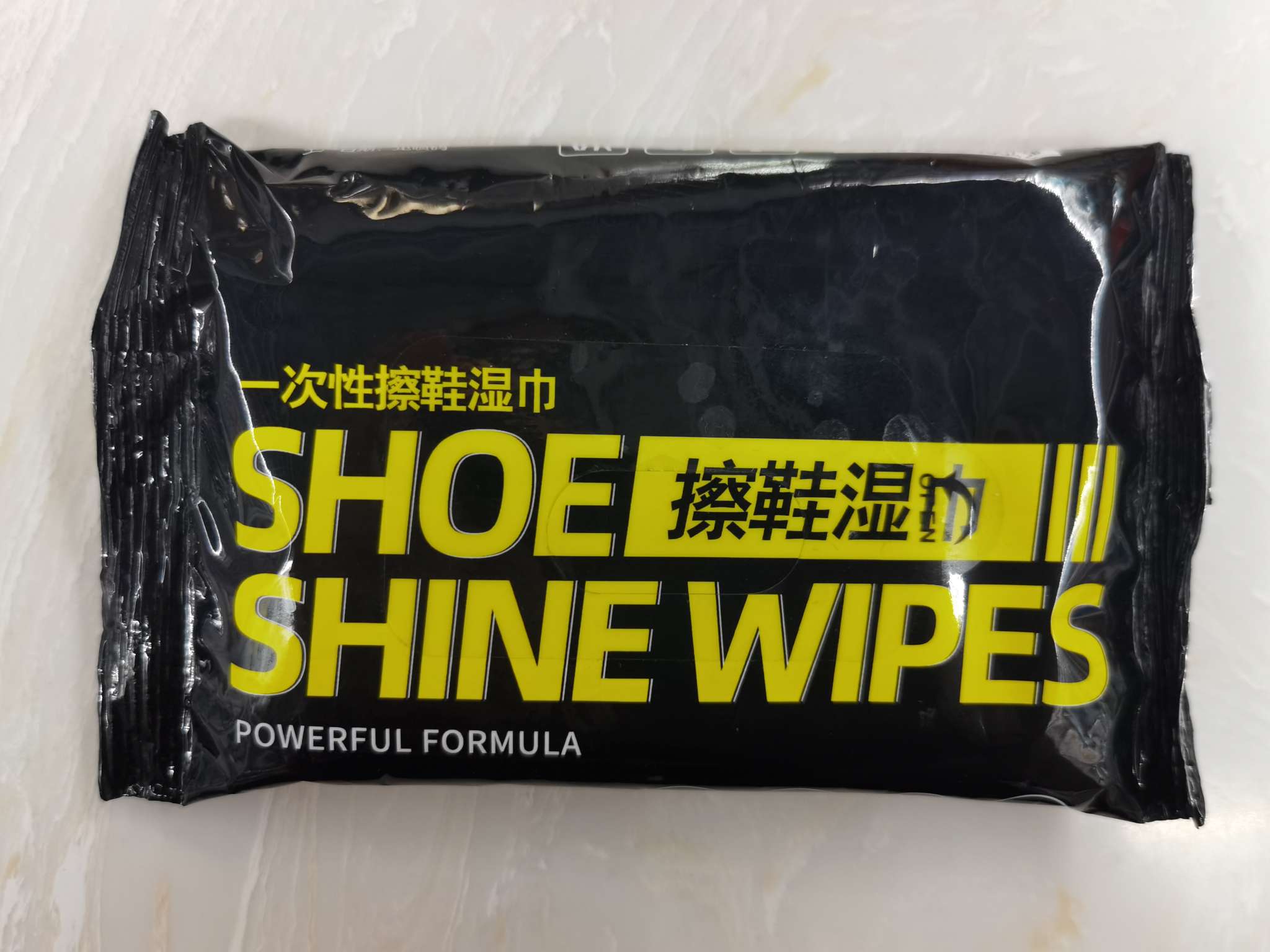擦鞋湿巾，12片一包，不要水洗，一擦就净