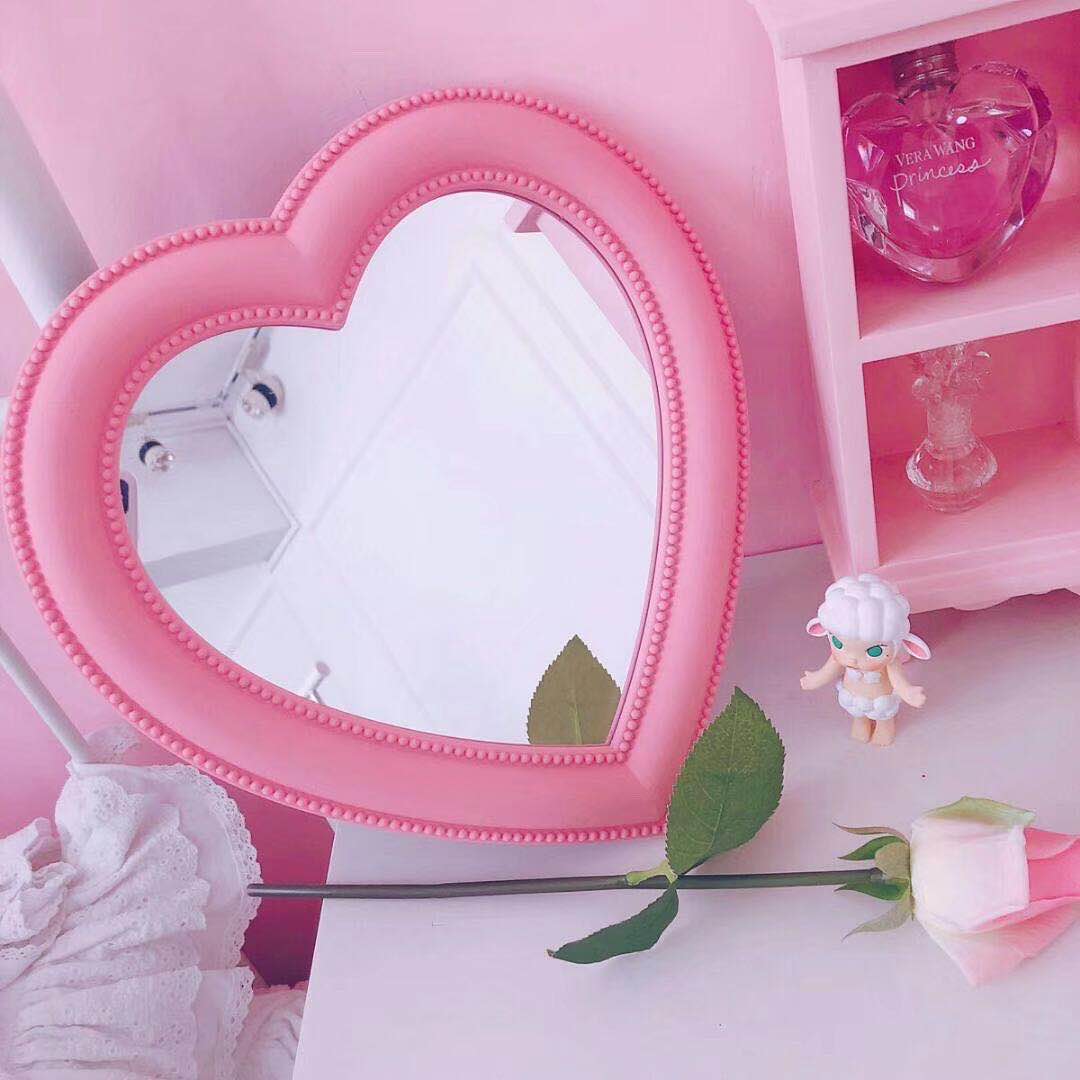 爱心型镜子可爱风格小清新拍照diy装饰摆件工艺品化妆专用