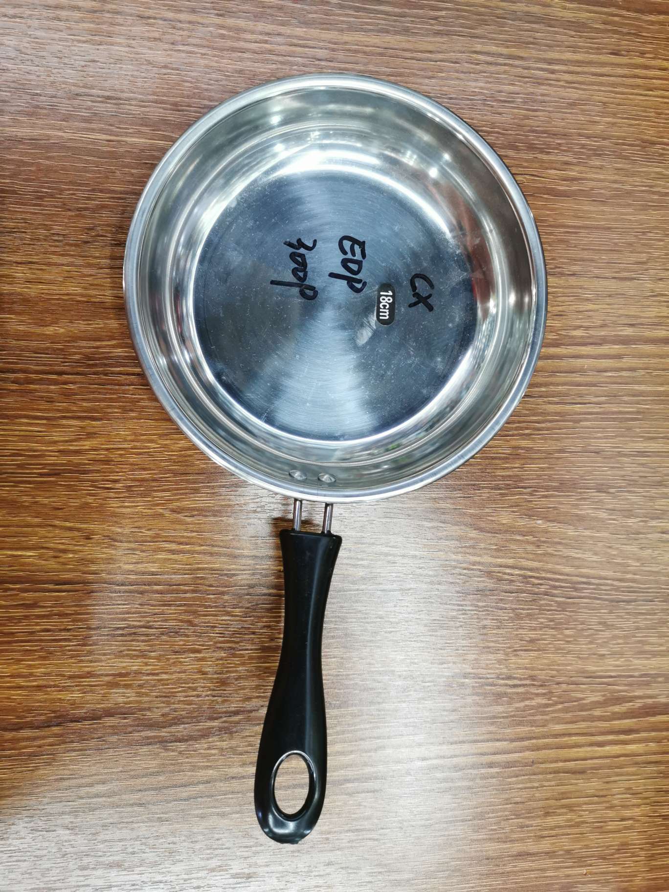 Thin, Single-Handle Frying Pan details Picture