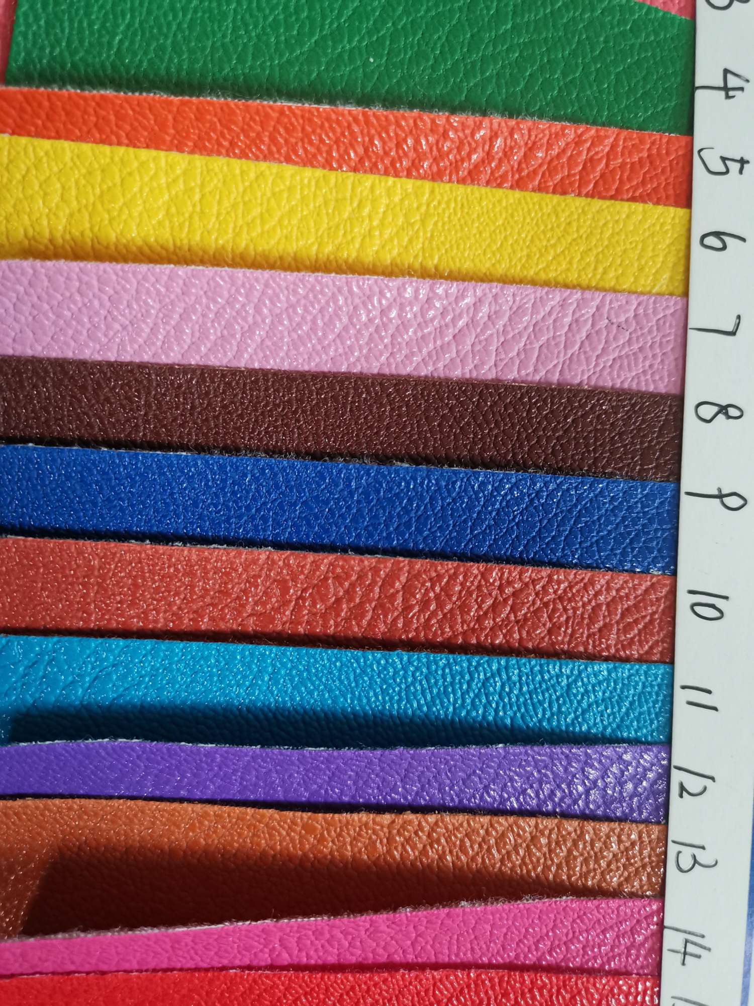 Factory direct sales of large quantities of PU bottom fleece surface eco-friendly No. 2 color bags, shopping bags, cosmetic bags and decorative fabrics details Picture