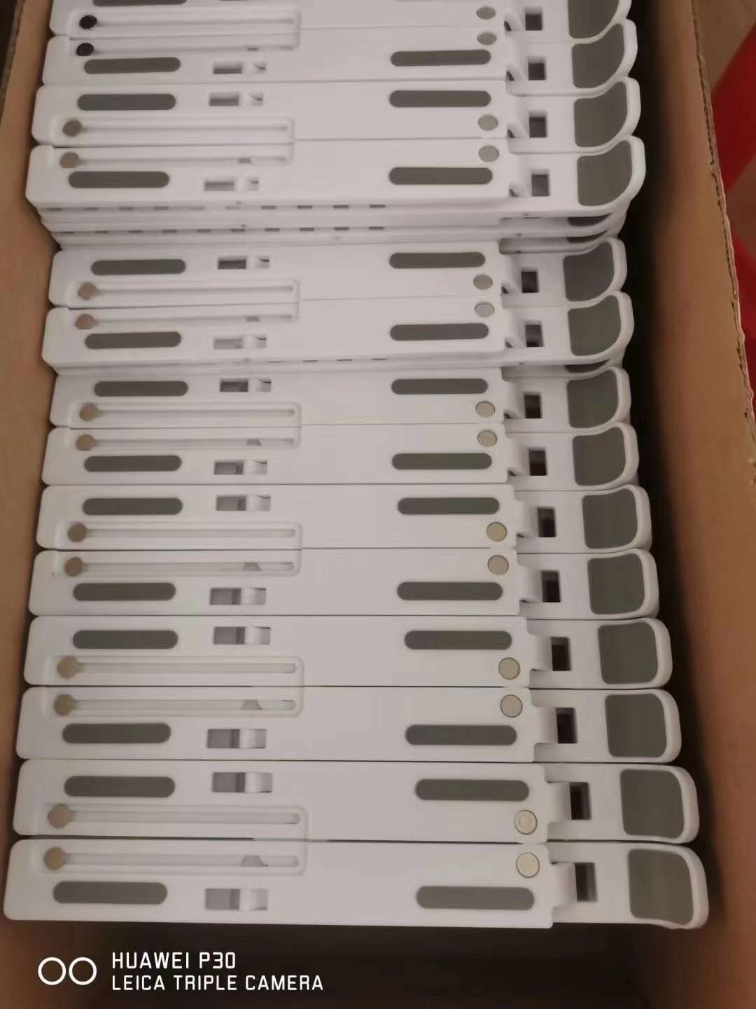 Plastic foldable laptop stand bracket Specification image