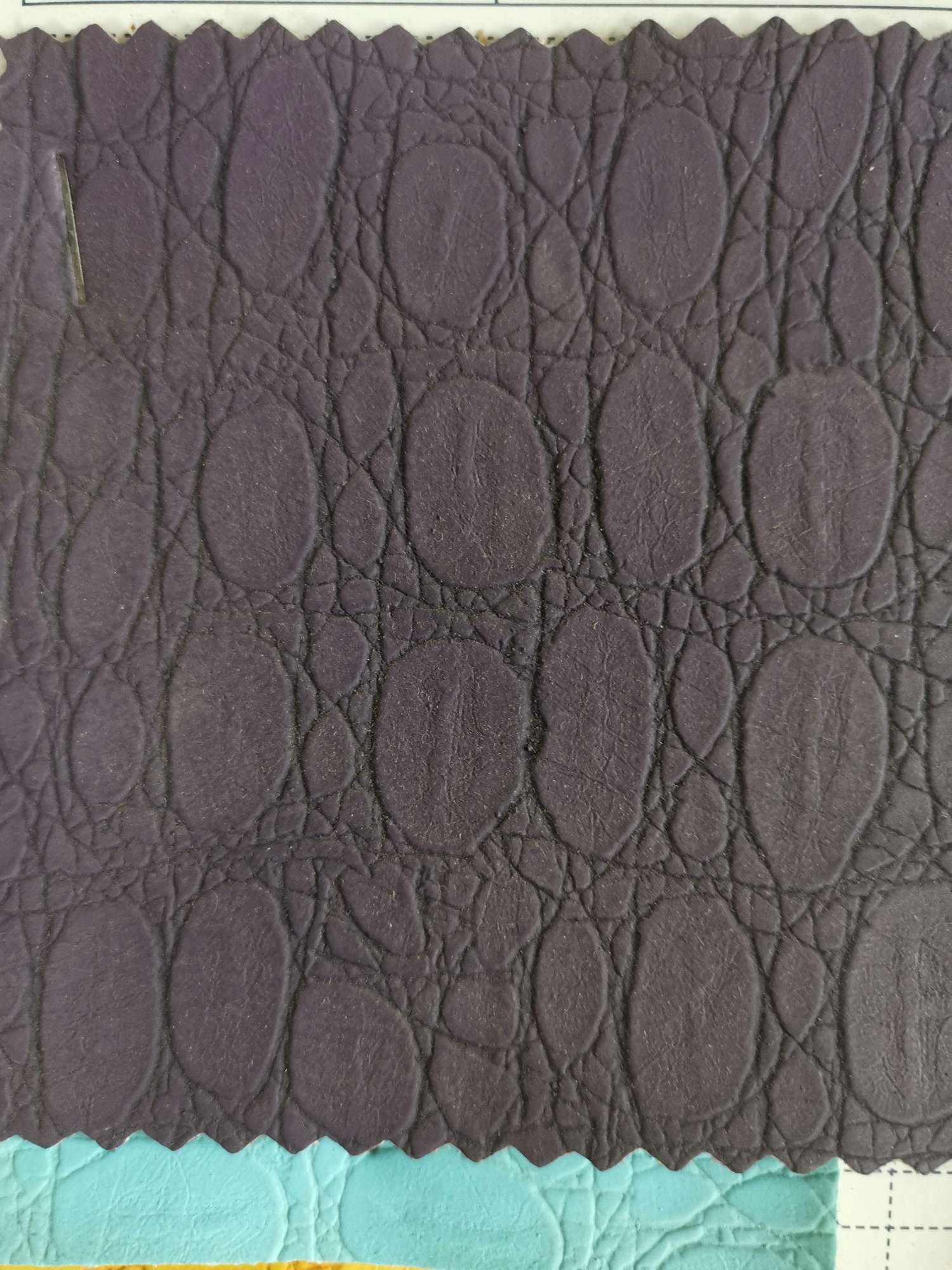 Factory direct sales of large quantities of YF1128PU leather No. 1 color bags, shopping bags, cosmetic bags and decorative fabrics details Picture