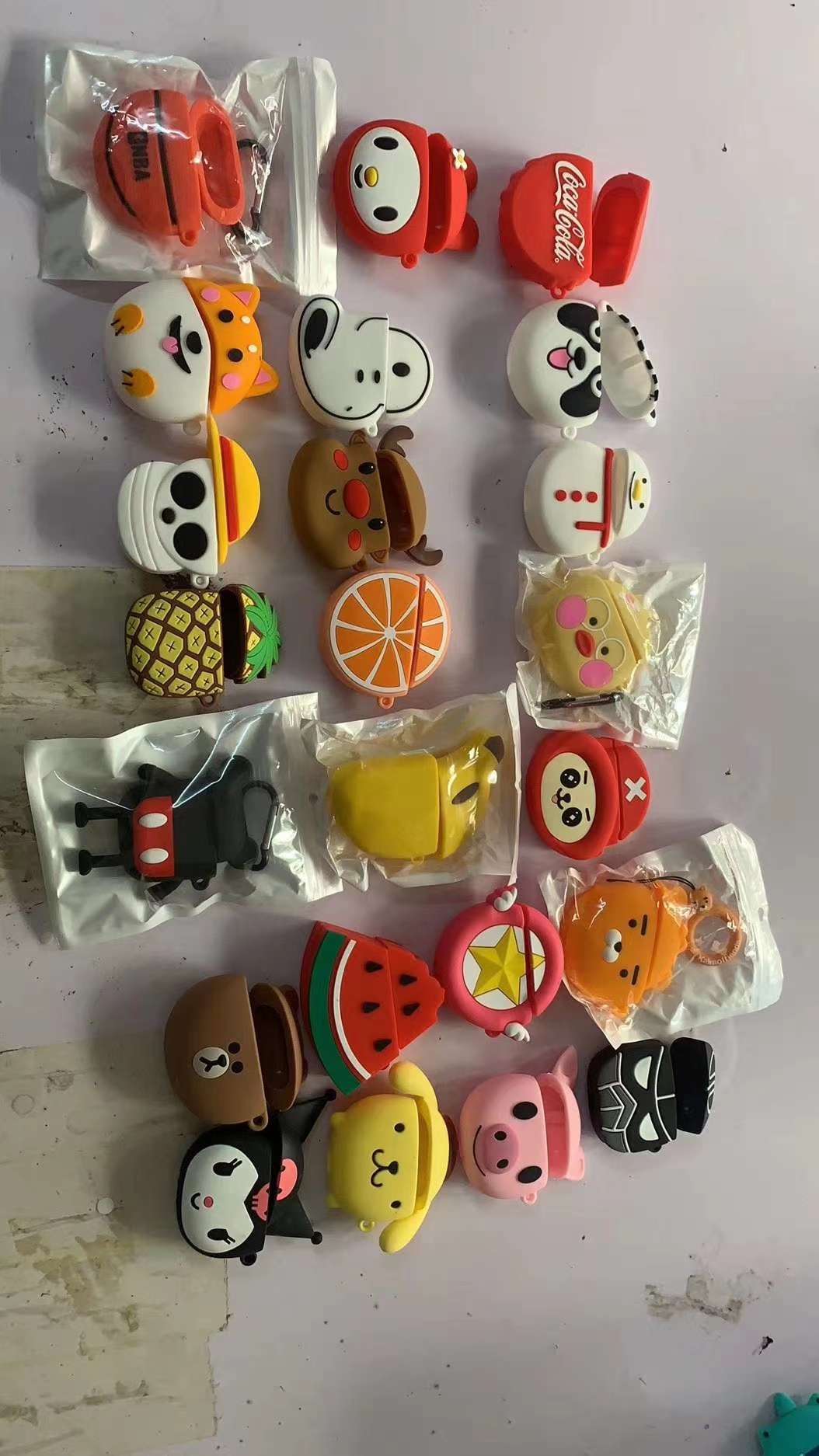 Silicone and cartoon protective cases for 2nd and 3rd generation Apple Bluetooth headphones are shockproof Item Picture