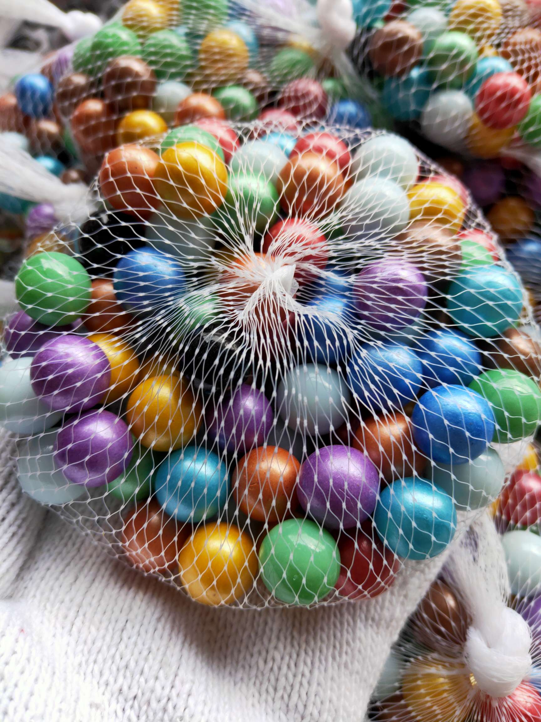 50 16mm colored candy glass balls, red, yellow, blue, green, black and white sky blue glass marbles full figure