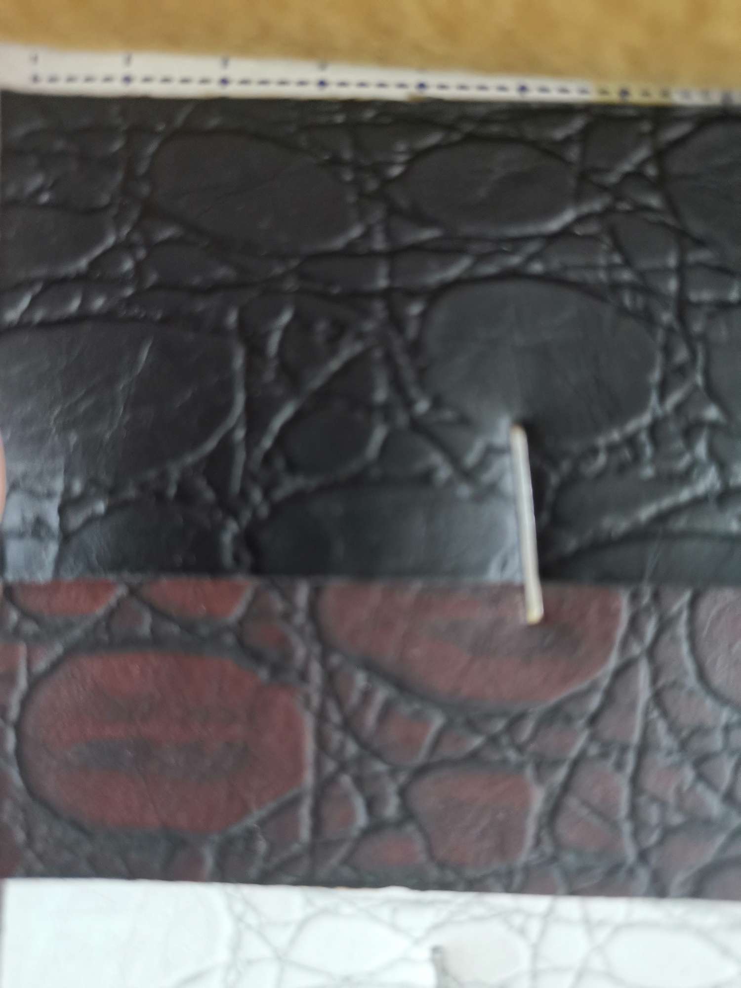 Factory direct sales of large quantities of YF1128PU leather No. 2 color bags, shopping bags, cosmetic bags and decorative fabrics details Picture