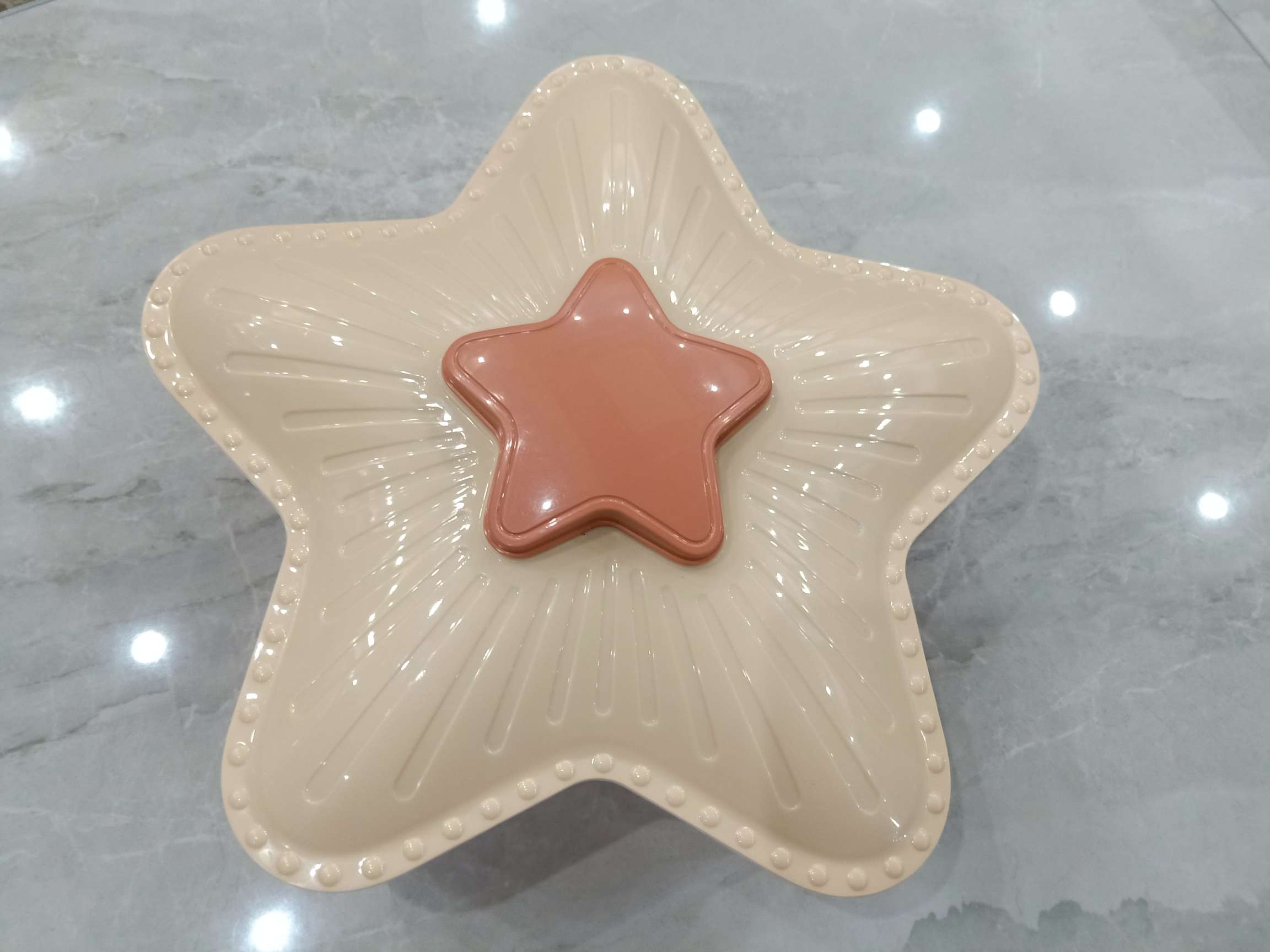 Pentagram ⭐ divided candy box thumbnail