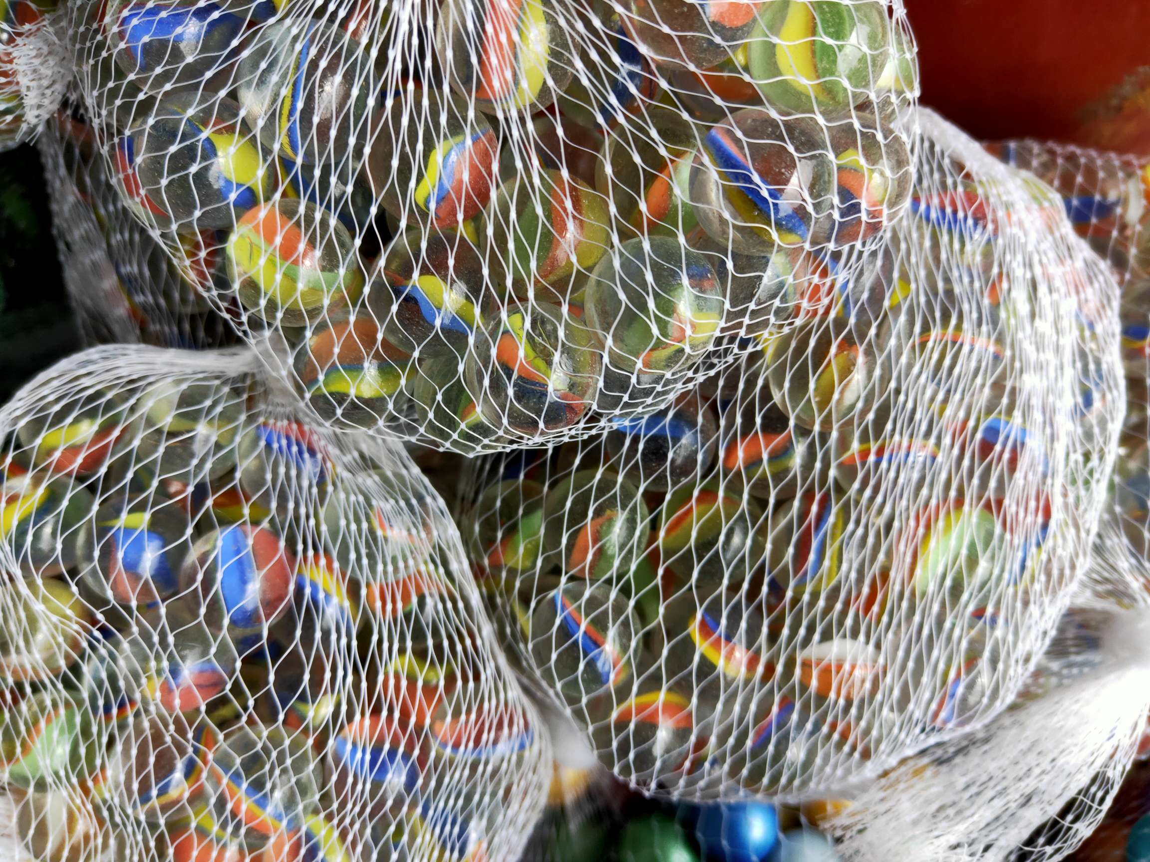 50 16mm colored transparent three-flower glass balls, red, yellow and blue glass marbles full figure