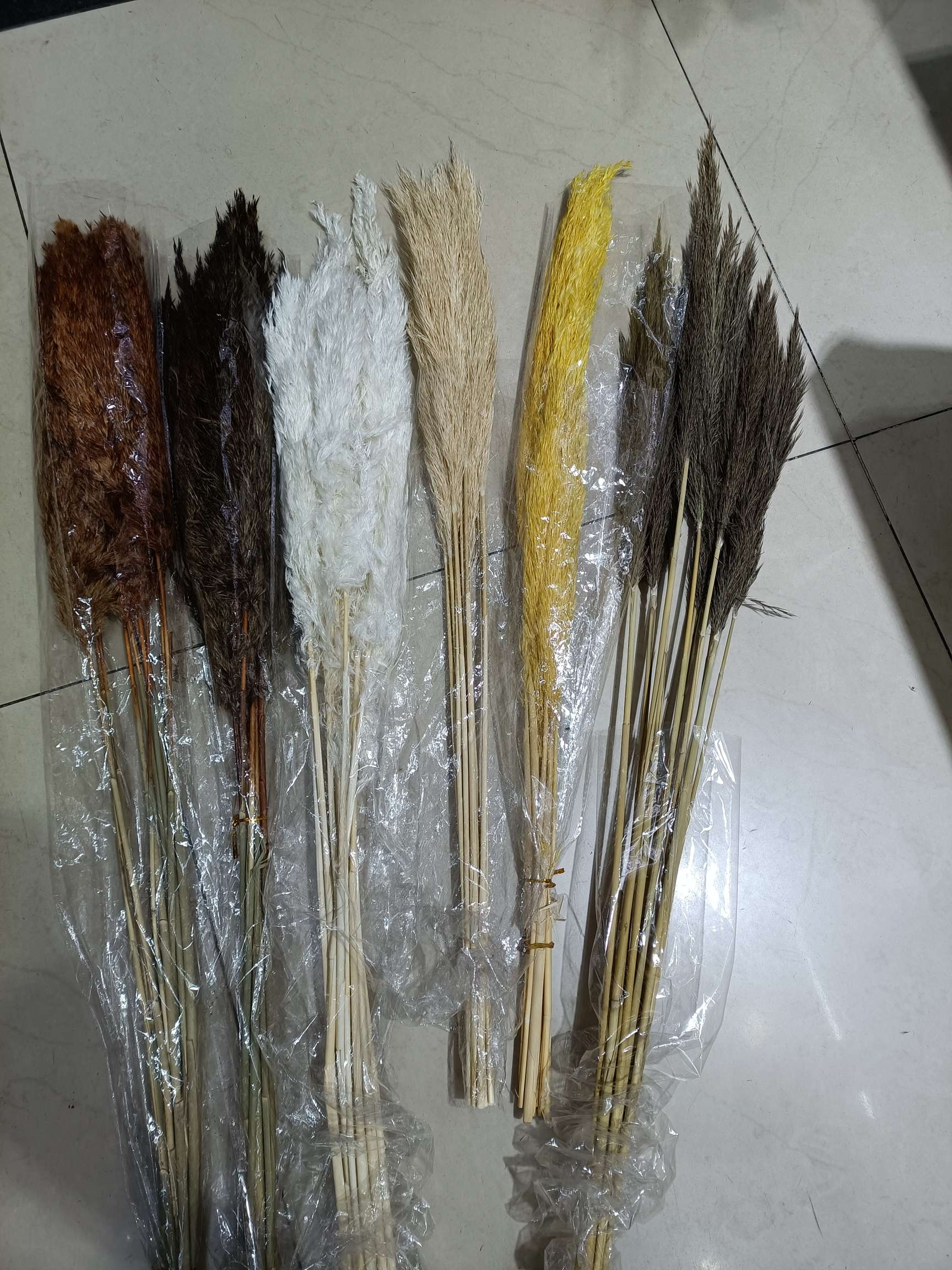 Artificial reed wedding, reed palm-leaf fan branches, eternal flowers, and awns details Picture