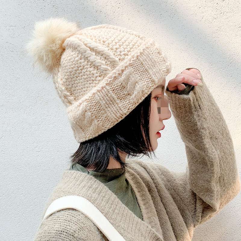 Cute Korean-style hats for women in winter, knitted, warm and fashionable Specification image