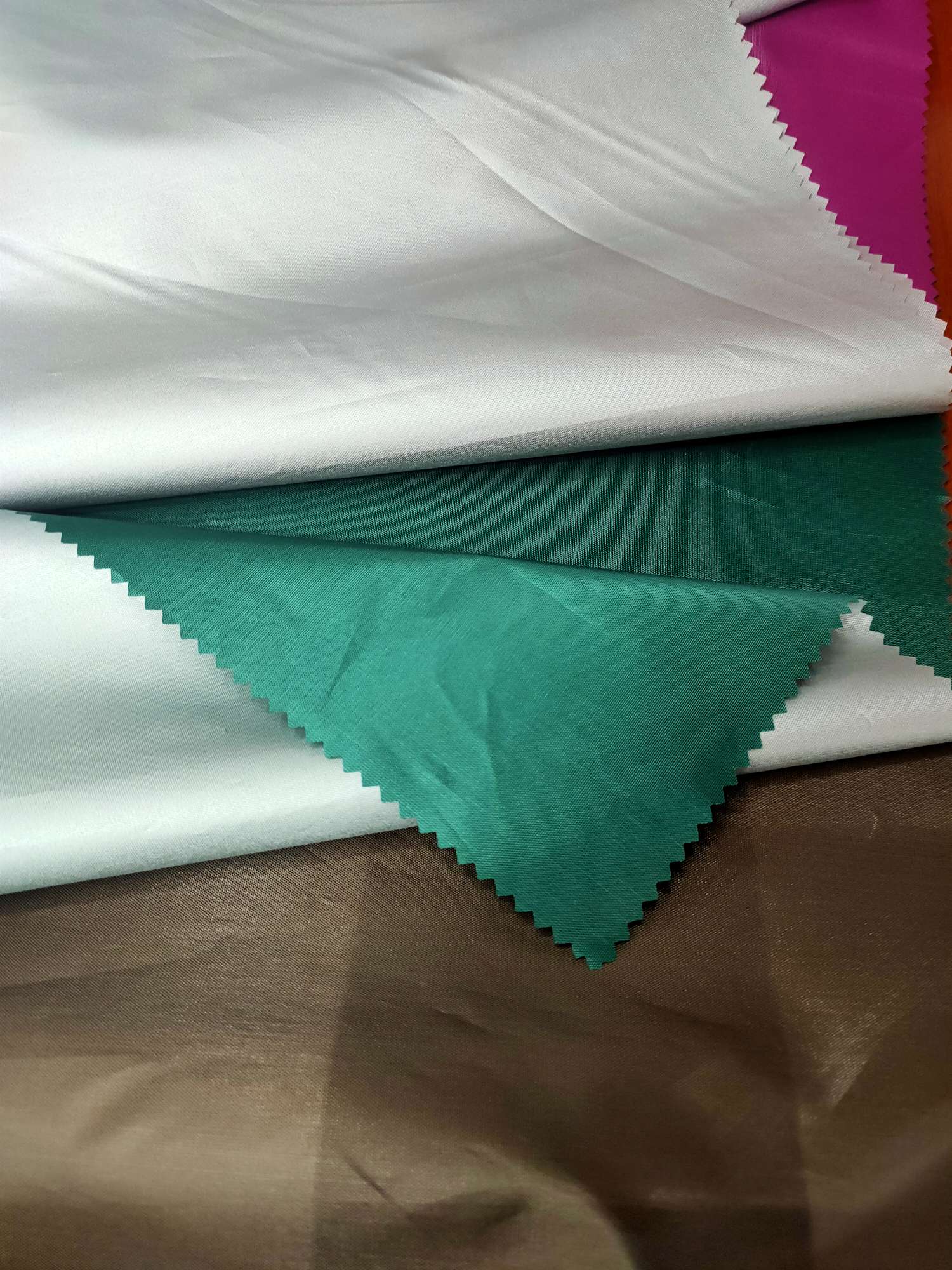 厂家直销190/210涂银面料 多种颜色可选 可用于束口袋雨伞服装箱包等多种用途