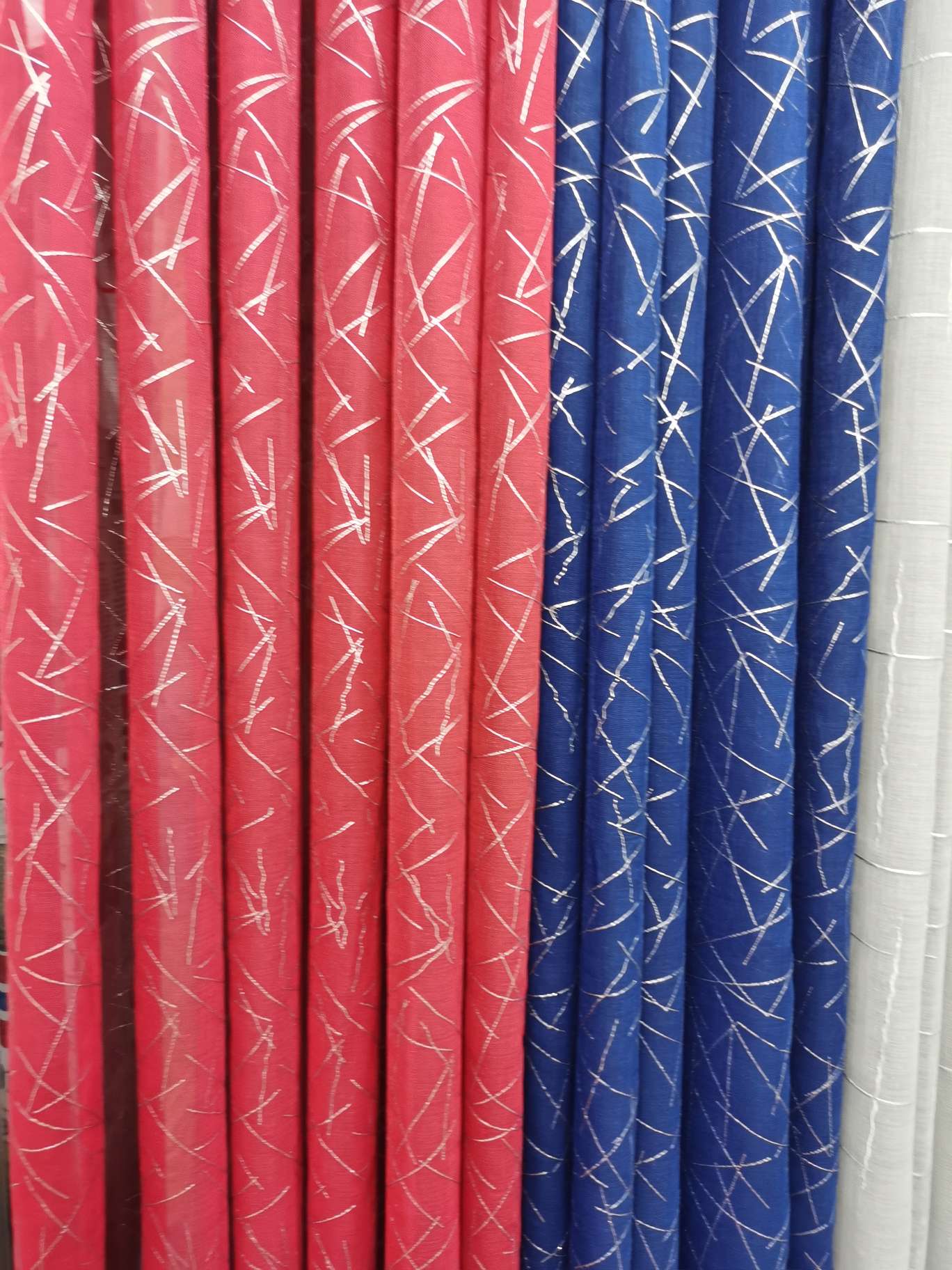 Process drip molding window screen