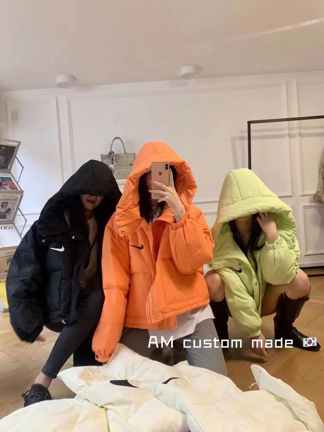 Trendy casual hook-and-roll down jacket detail image 1