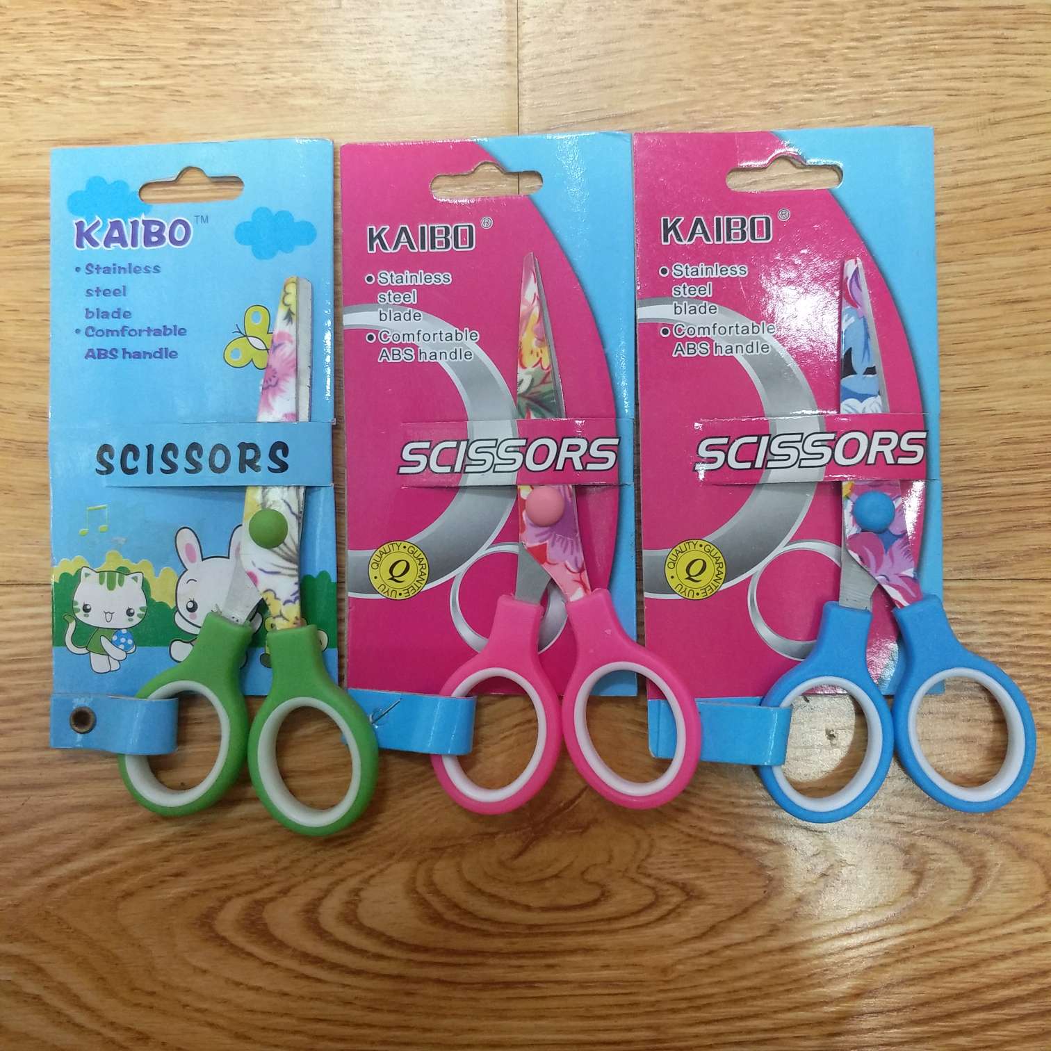 厂家新款直销凯博KAIBO品牌不锈钢剪刀KB304-1印花学生剪刀钉卡