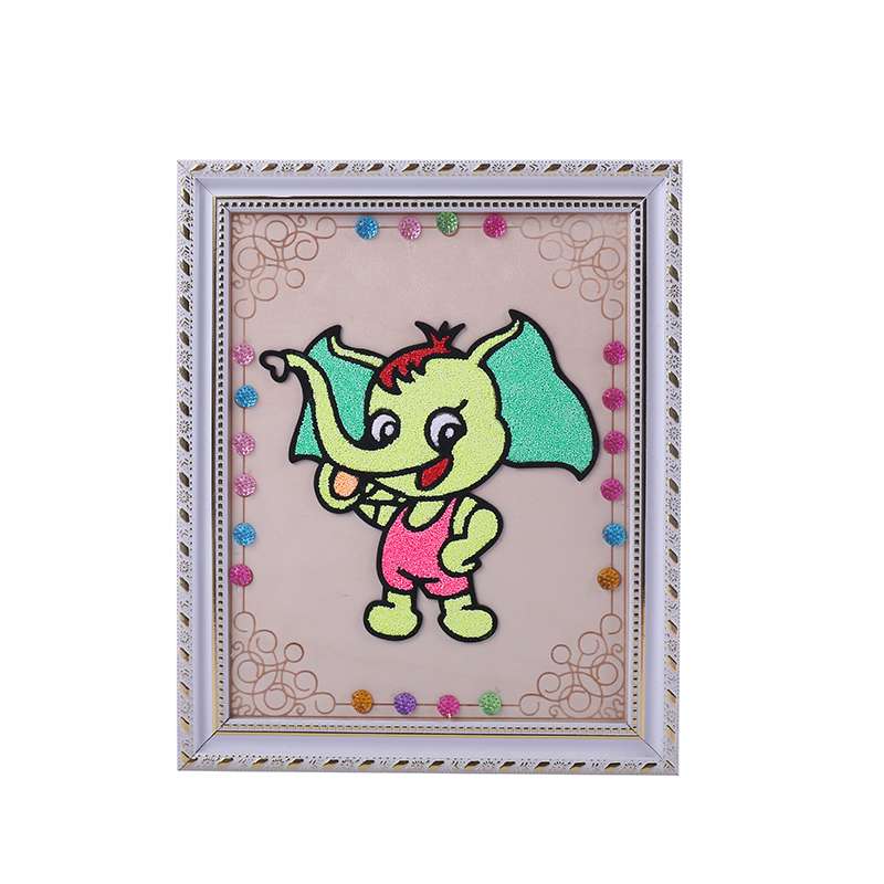 A delicate white framed snowflake clay painting Specification image