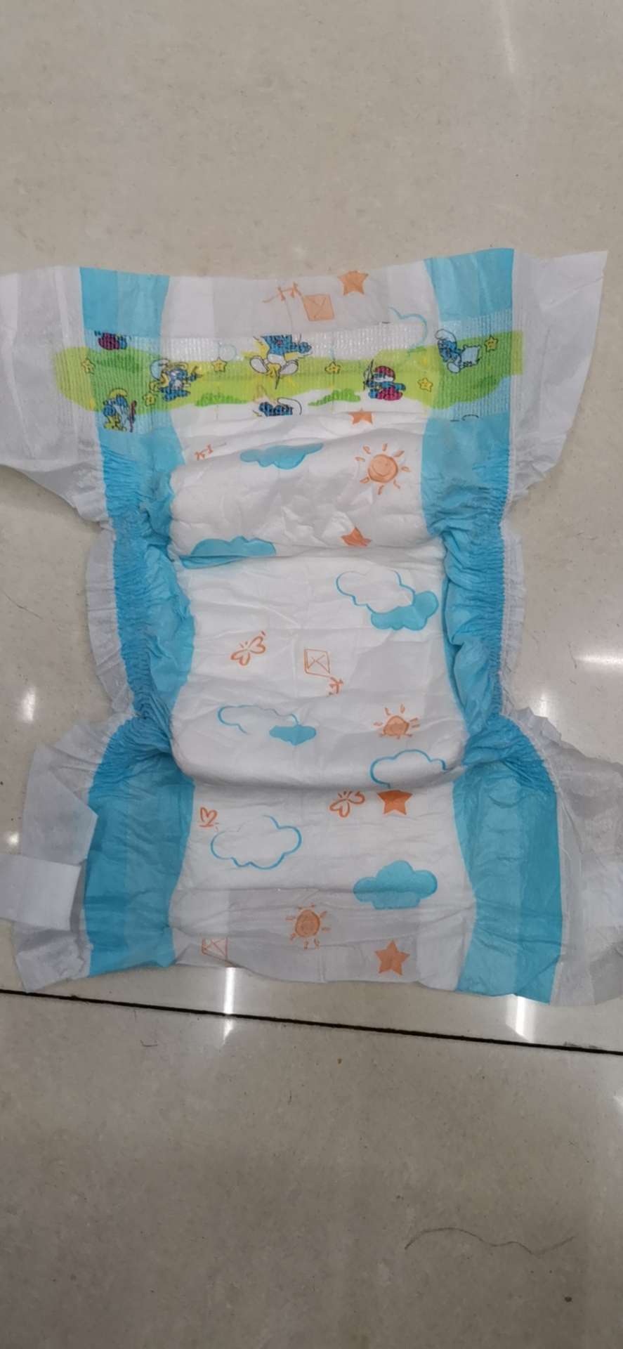 婴儿纸尿裤图