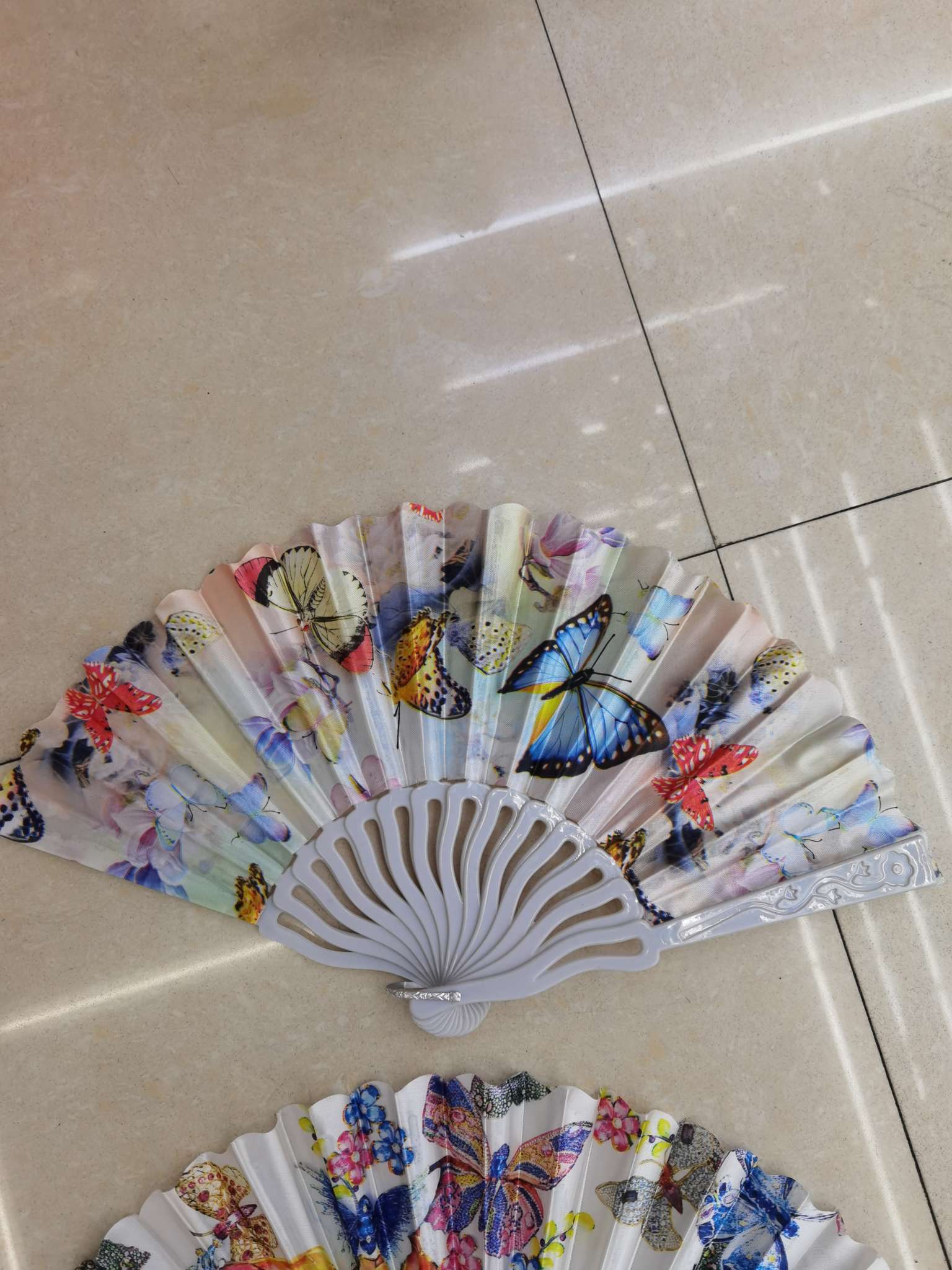 塑料白杆龙骨蝴蝶扇子详情图5