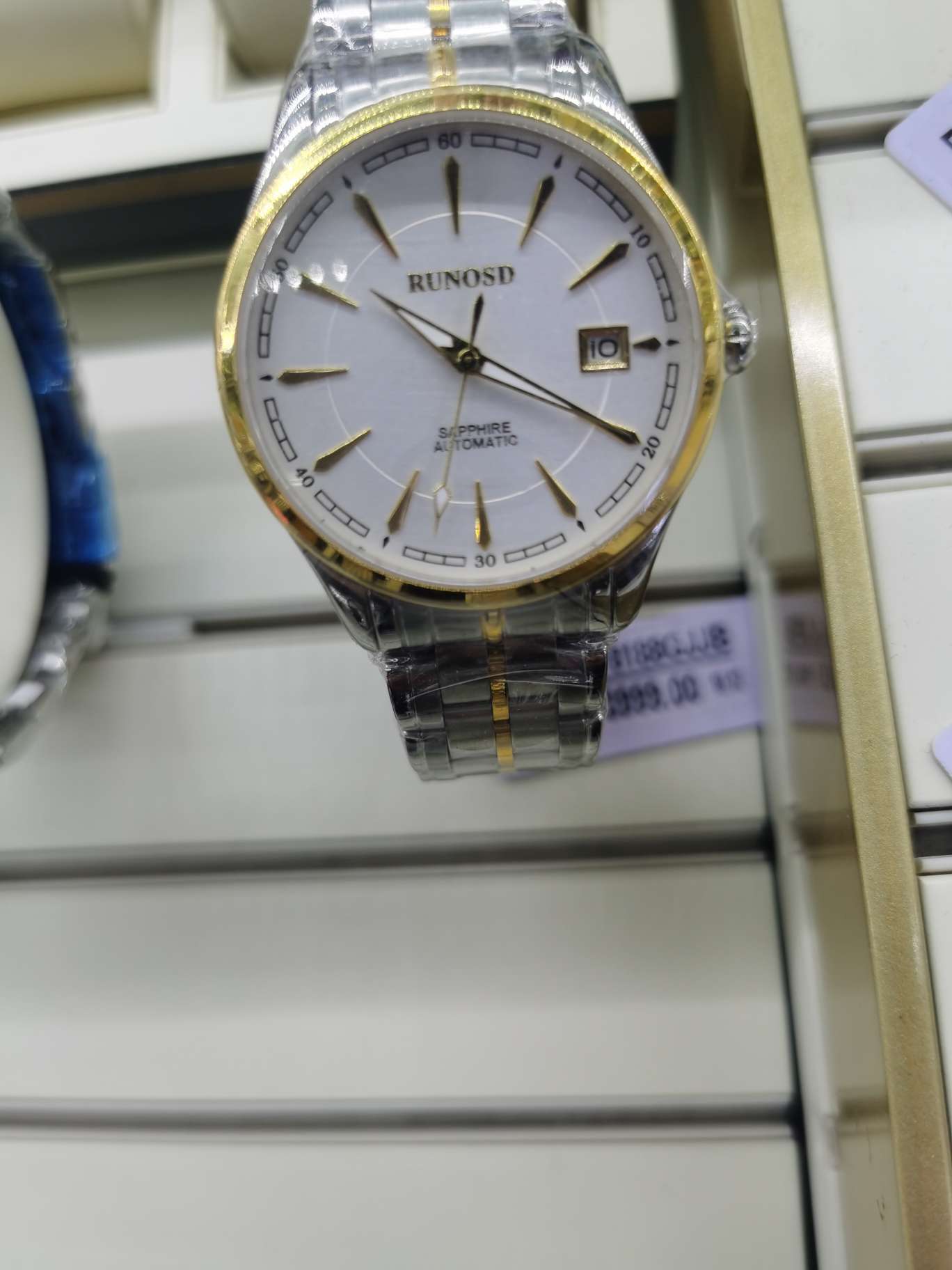 斯诺威登8188全自动机械腕表精准走时产品图