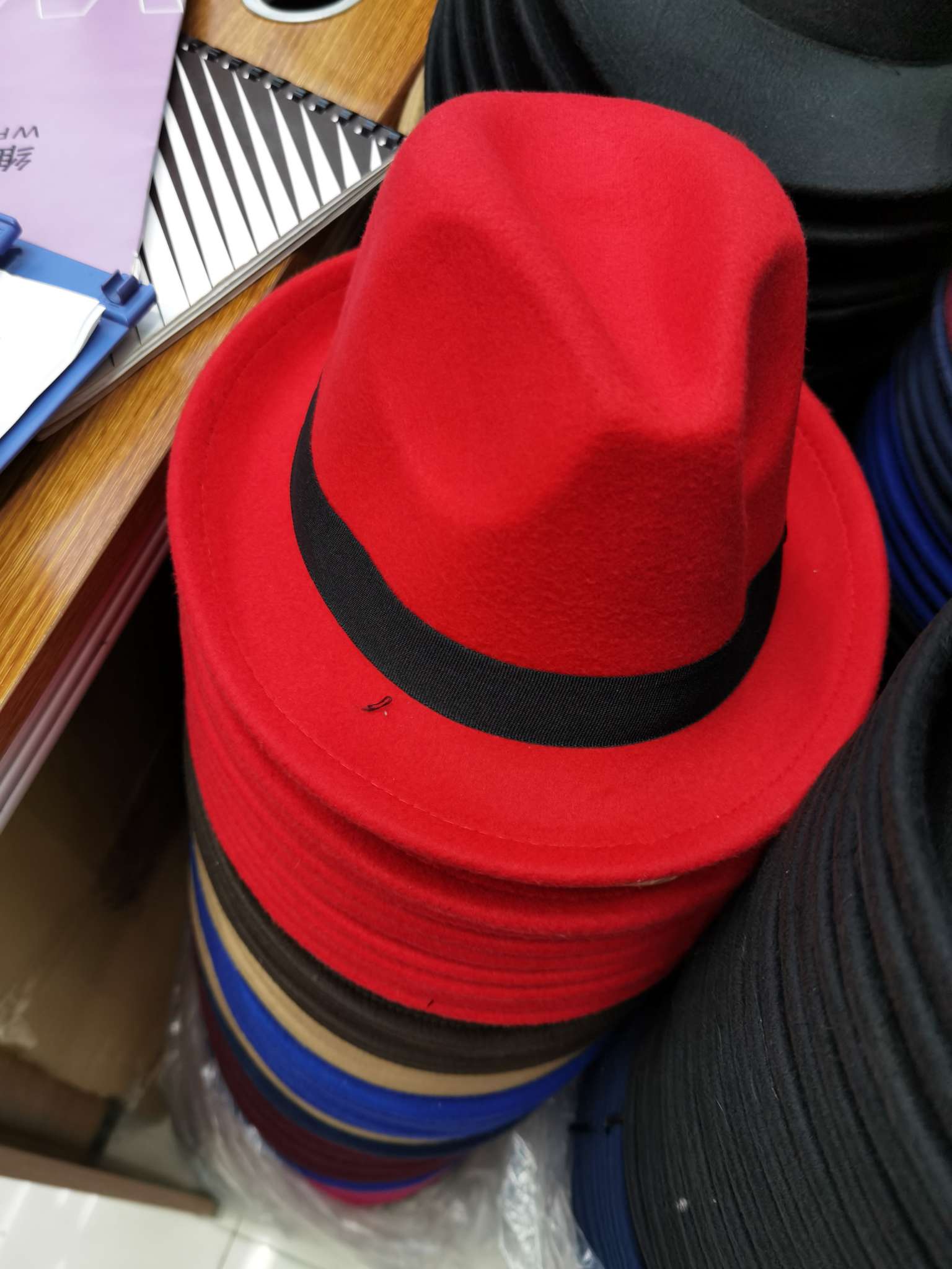 Top Hat 03