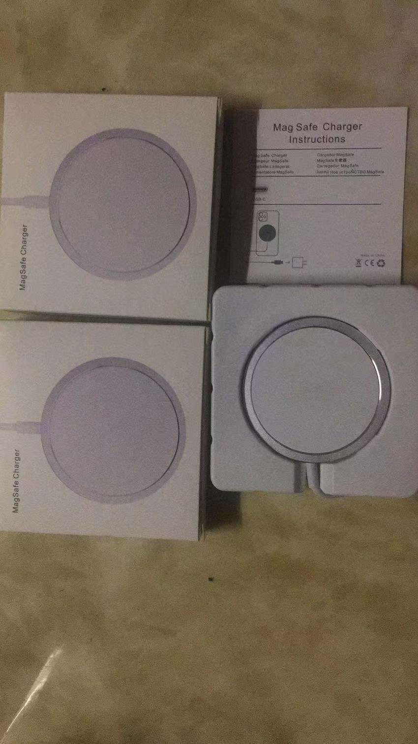 The new 15W magnetic wireless charger with smart pop-up window is compatible with Apple's 12 strong magnetic devices Item Picture