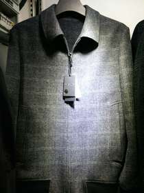 Reversible nylon wool jacket