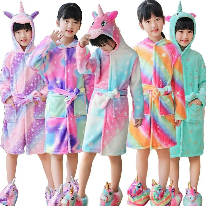 Children's flannel bathrobes for autumn and winter warmth, animal pajamas, and home wear detail image 9