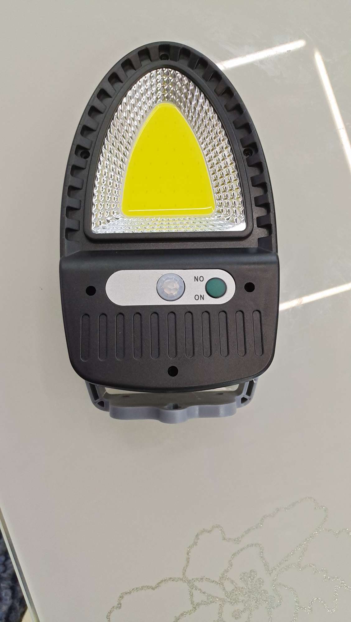 Solar-powered charging sensor lamp 608ACoB detail image 1