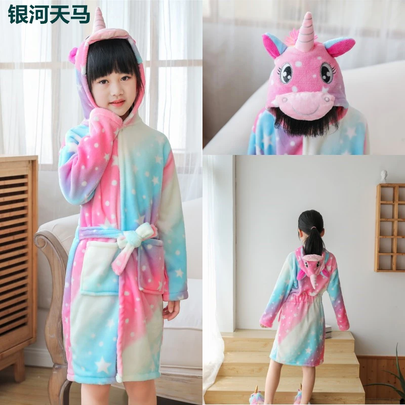 Children's flannel bathrobes for autumn and winter warmth, animal pajamas, home clothes, grey huskies detail image 8