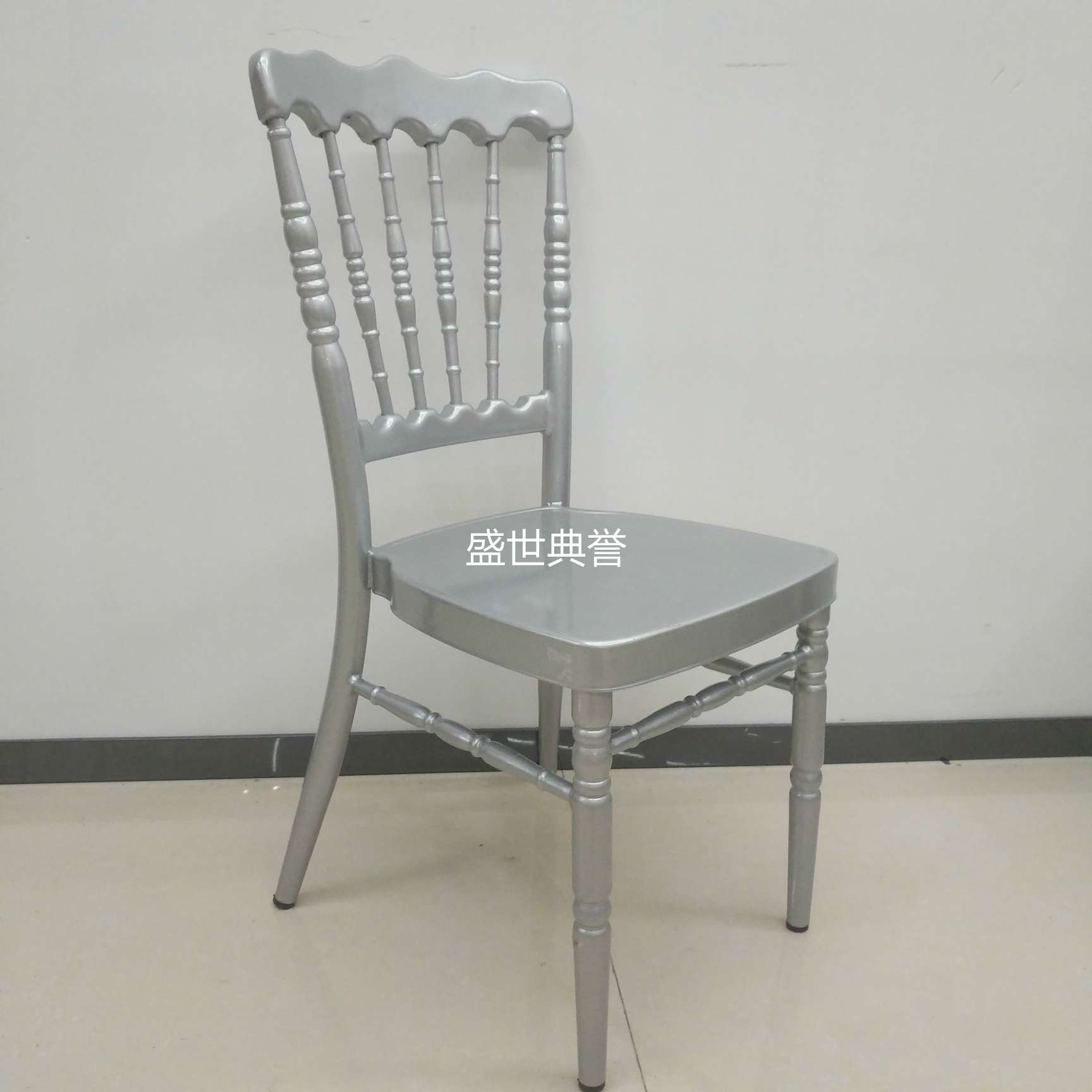 三亚度假酒店户外婚礼竹节椅饭店宴会厅铝合金椅子外贸婚庆皇冠椅详情图6