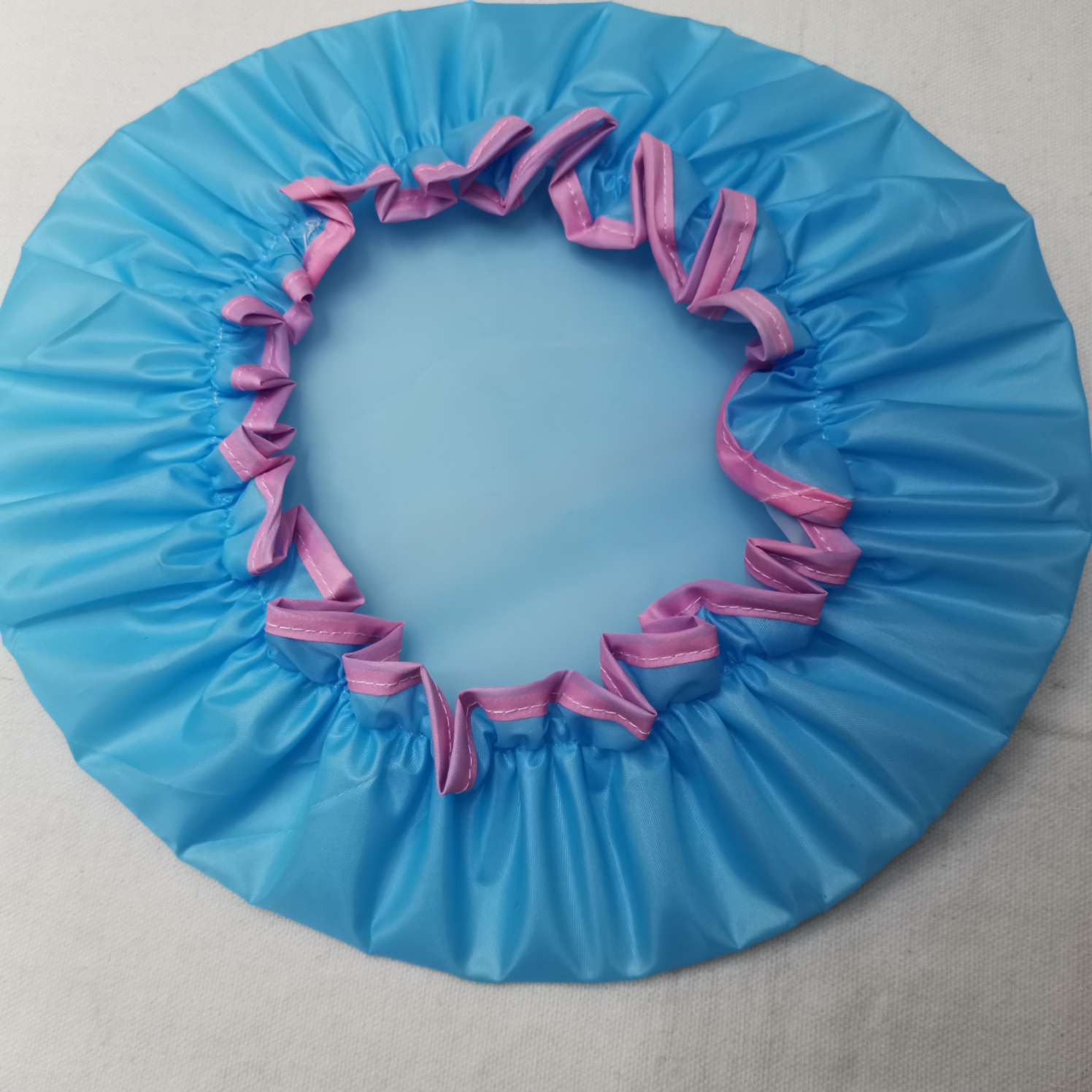 浴室浴帽白底实物图