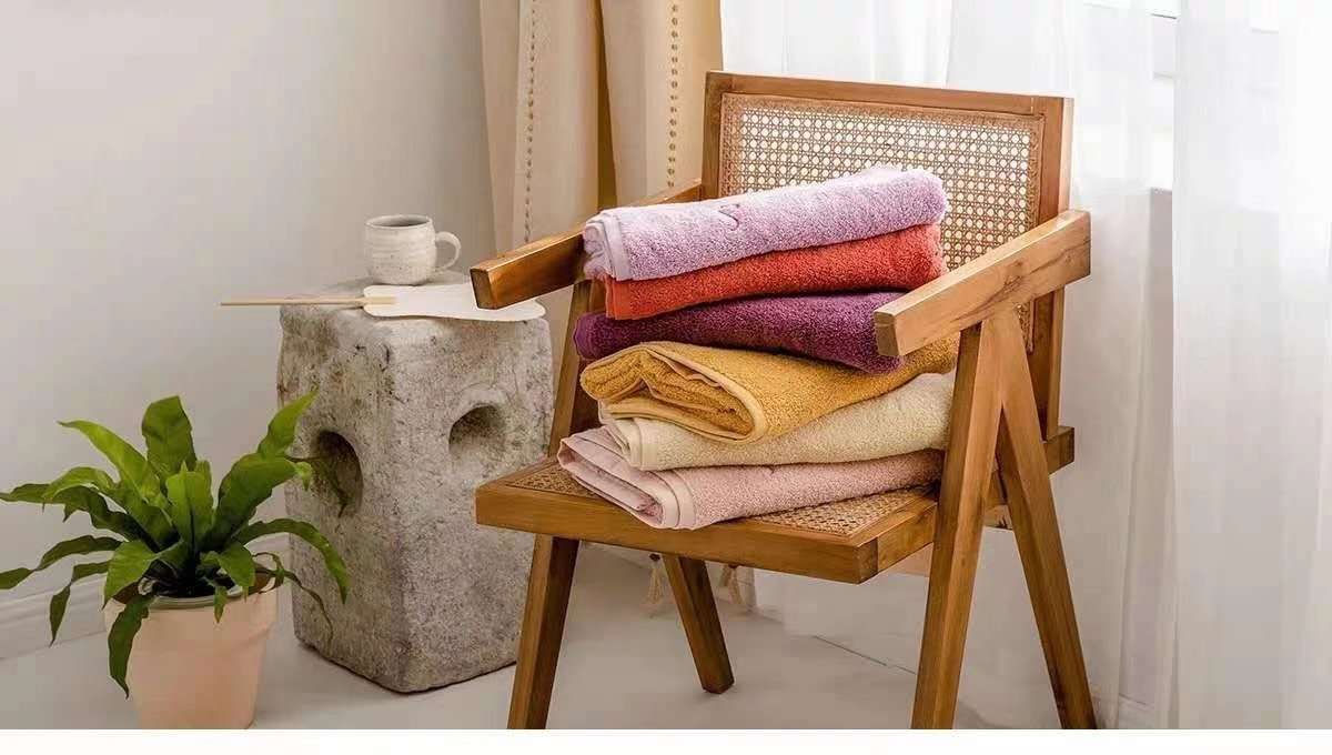 Ins-style pure cotton high-end towel and bath towel, no shedding, no color fading, comfortable and soft, home gift towel Specification image