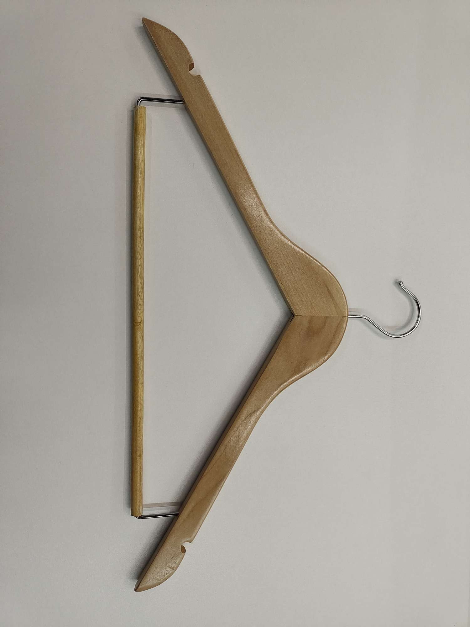 带吊杆本色木衣架，长度44.5cm产品图