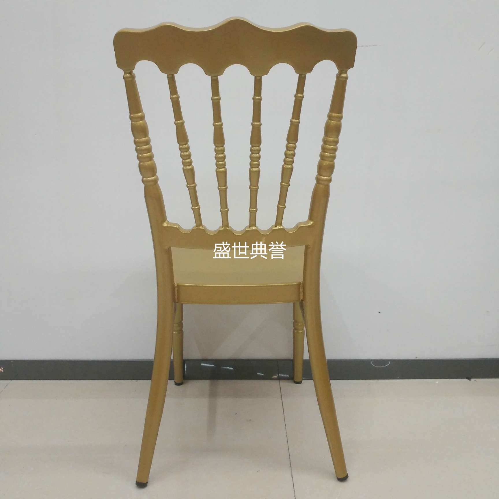 三亚度假酒店户外婚礼竹节椅饭店宴会厅铝合金椅子外贸婚庆皇冠椅详情图4