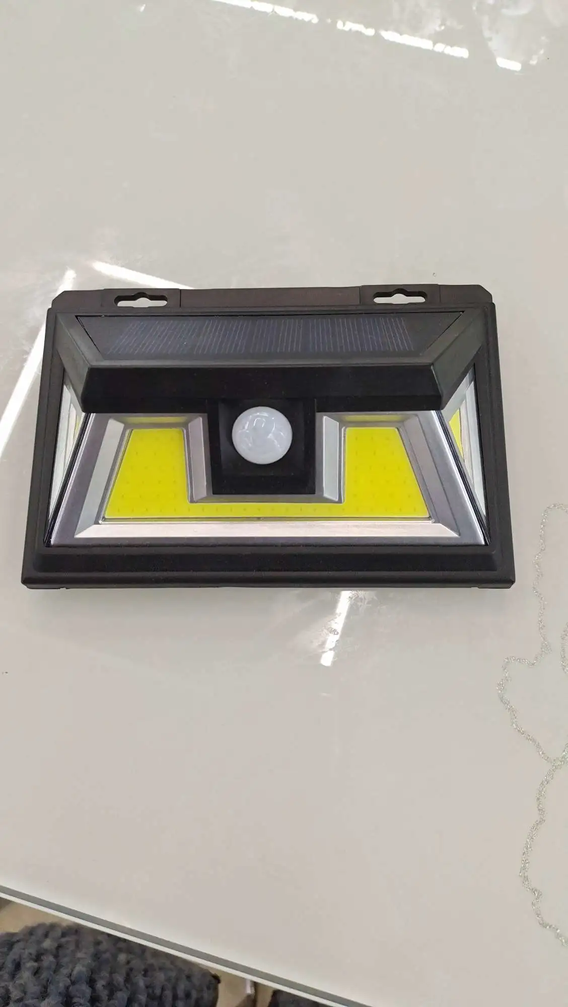 Solar sensor lamp 80LED detail image 1