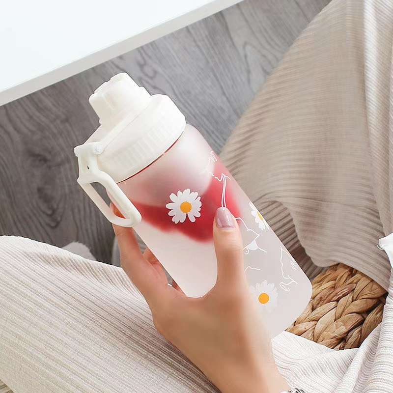 喷雾水杯实物图