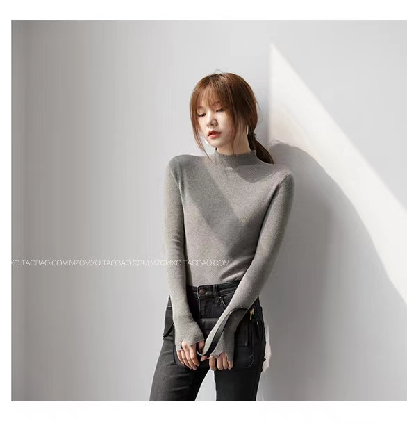 Ladies' cashmere sweater undefined