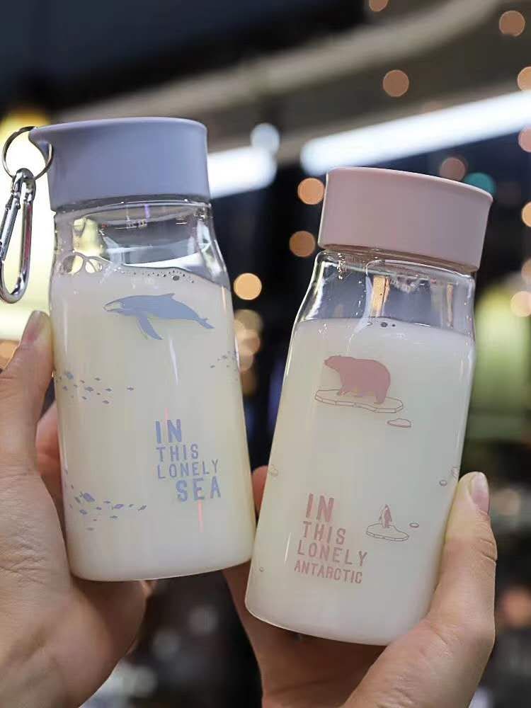 硅胶提手携带方便喷胶小鹿水杯产品图