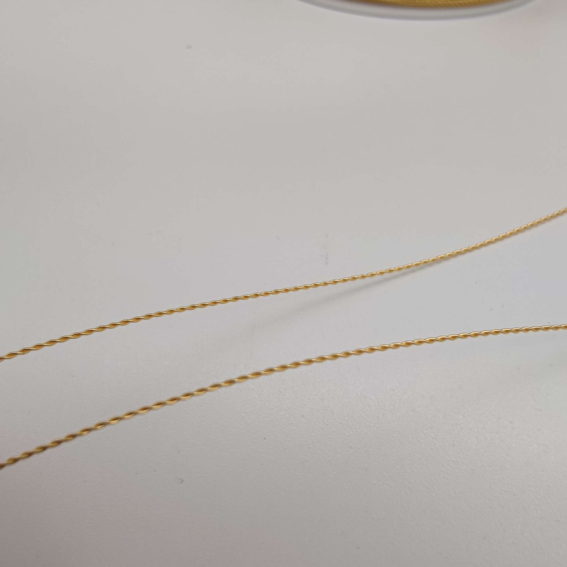 Two strands of twisted color-preserving copper wire Application Scenario