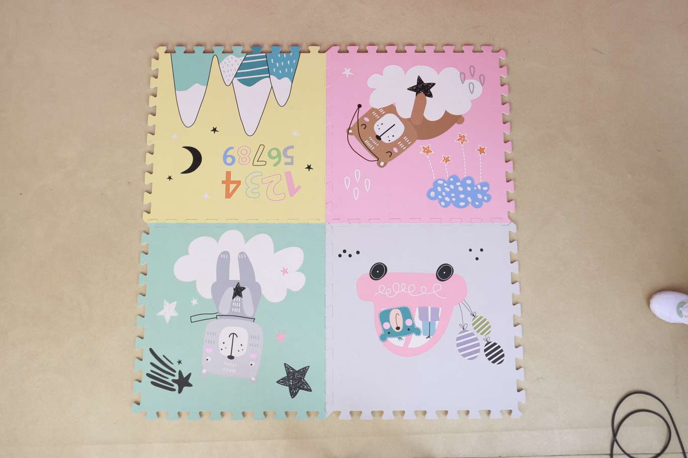 拼图爬行垫60*60*1cm