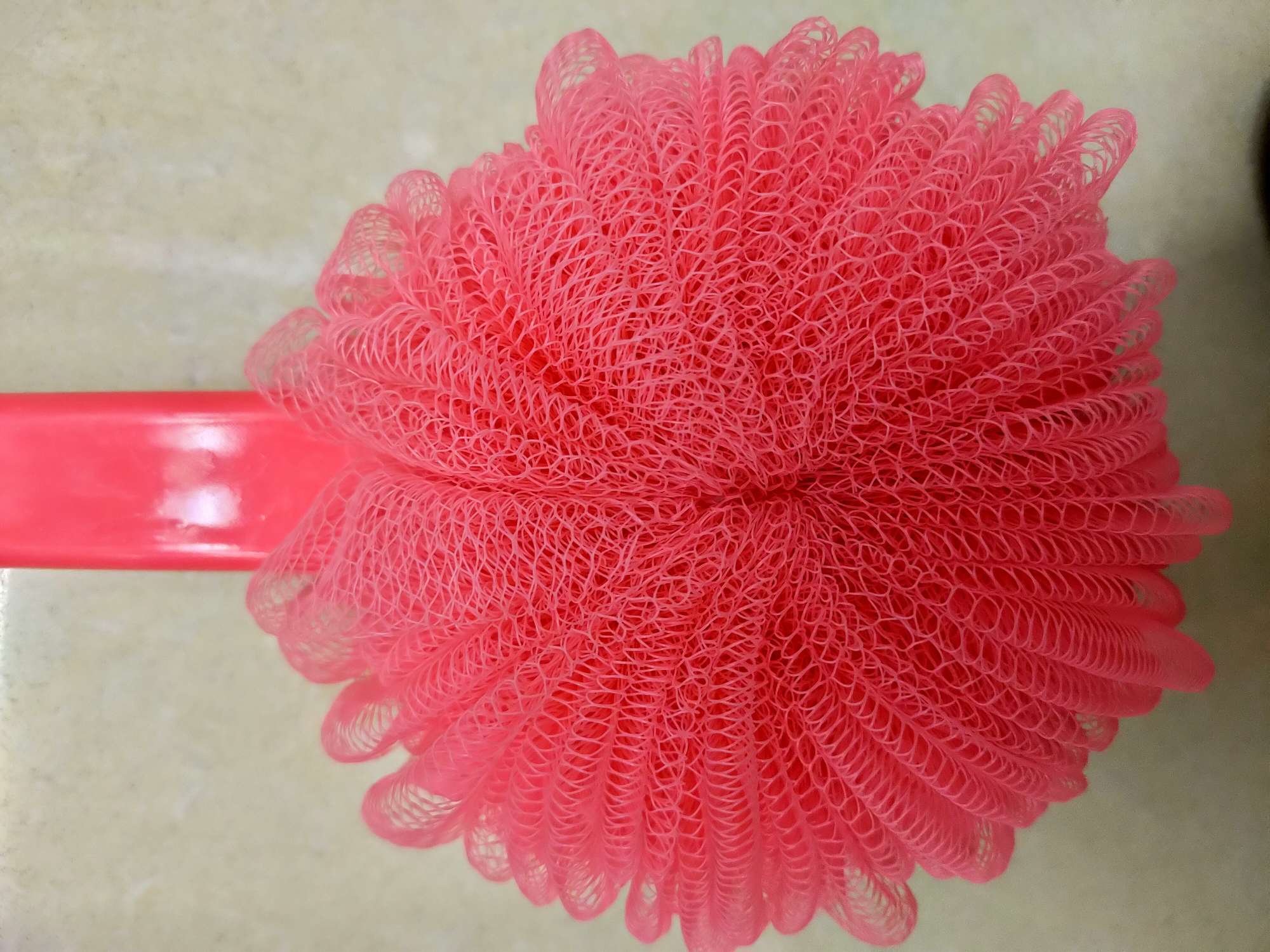 Rub Round Head In Bath Item Picture