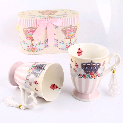 Ceramic pair cups details Picture