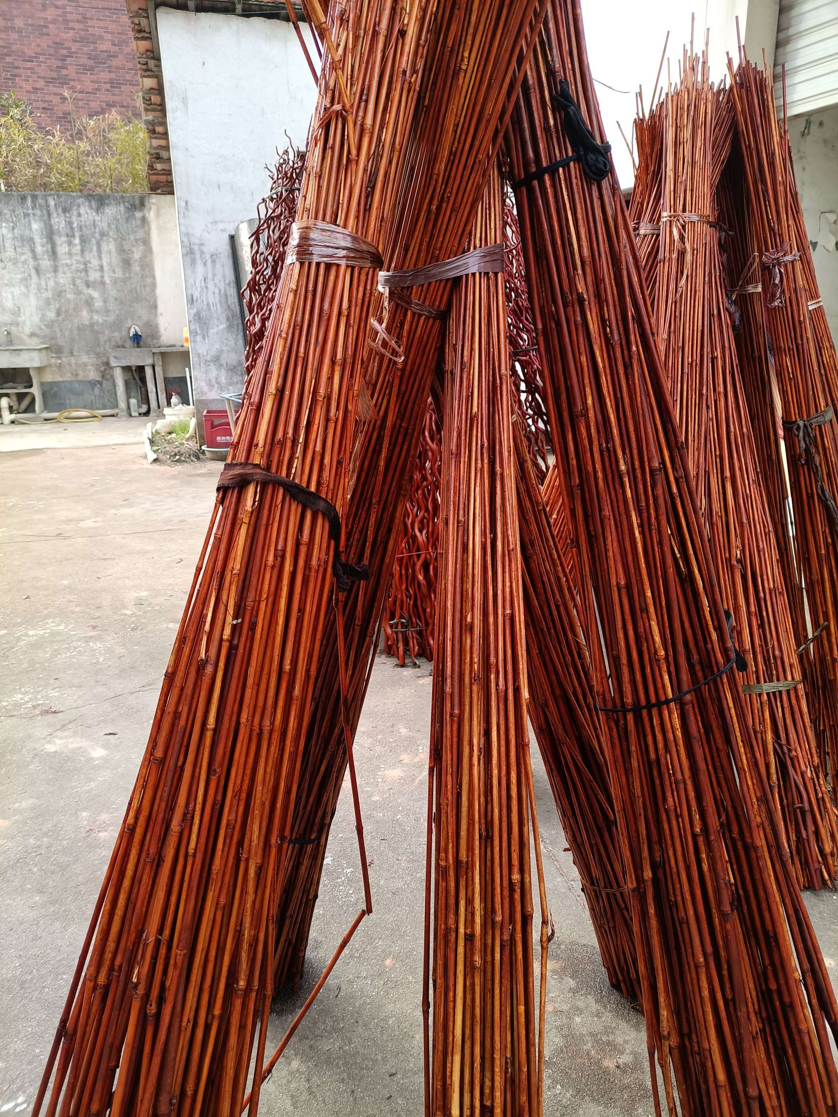 Phalaenopsis stand, water bamboo, bamboo artificial flower details Picture