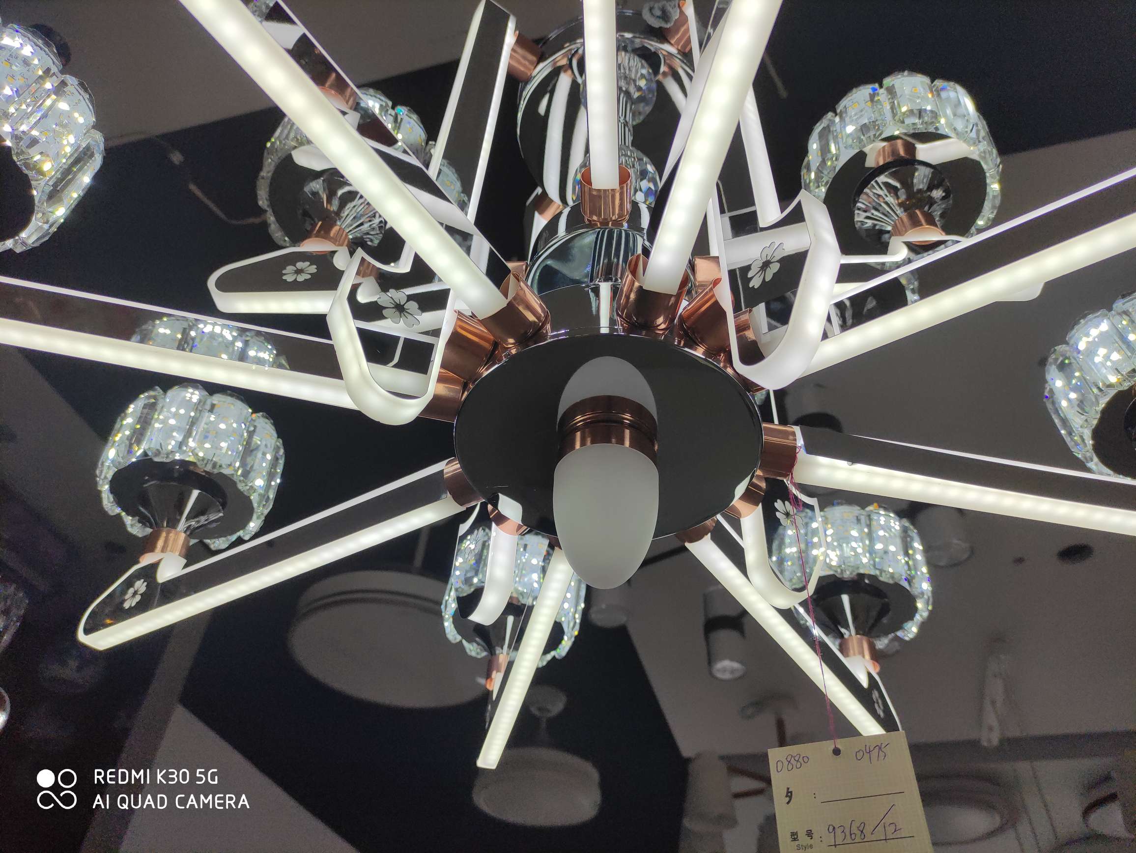 火树银花系列水晶柱12头吊灯产品图