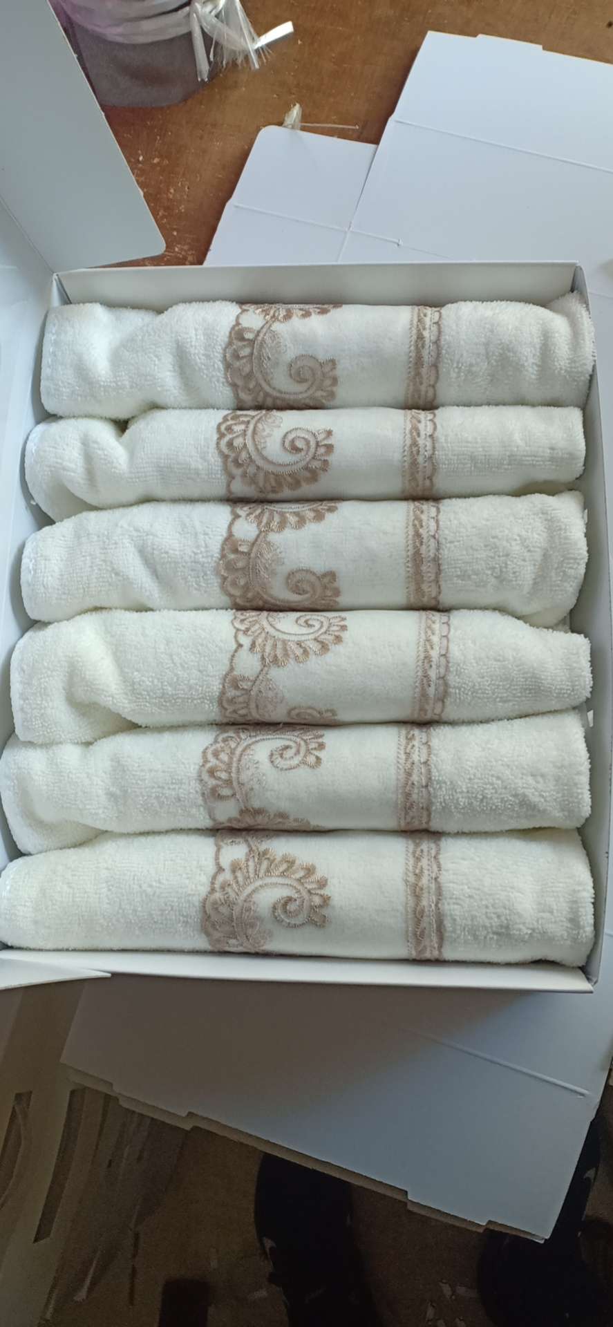 Bathrobe gift box, gift box, gift box detail image 1